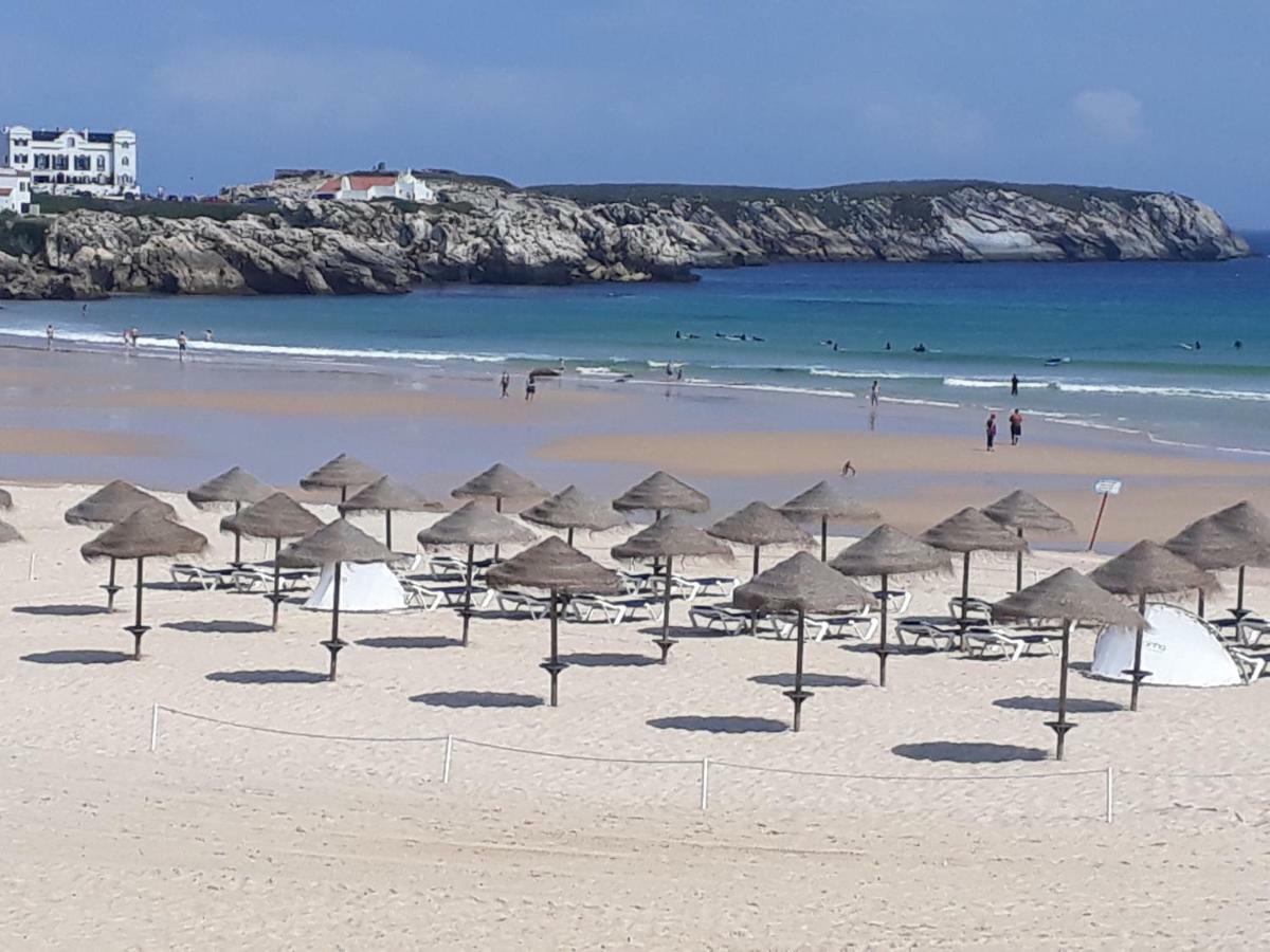 Apartamento Em D'El Rey-Obidos Beach & Surf Amoreira  Exterior photo